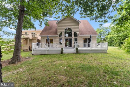 367 Edgewater Ln, Montross, VA, 22520-4205 | Card Image