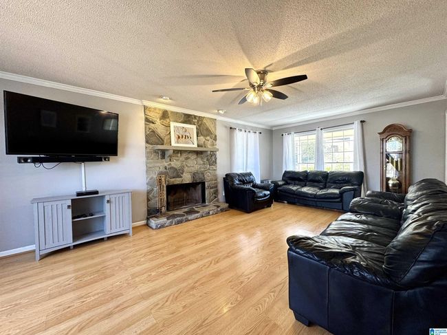105 Acorn Cir, House other with 3 bedrooms, 3 bathrooms and null parking in ALABASTER AL | Image 4