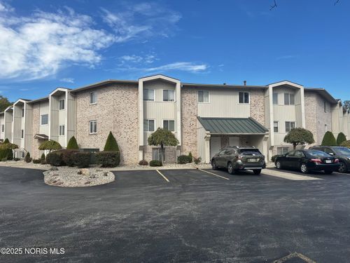 6640 Salisbury Rd, Maumee, OH, 43537-9601 | Card Image