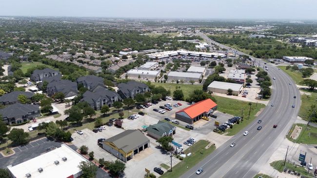 Bird's eye view of a major roadway | Image 11