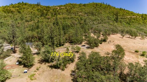 176 Cindy Way, Shady Cove, OR, 97539-0121 | Card Image