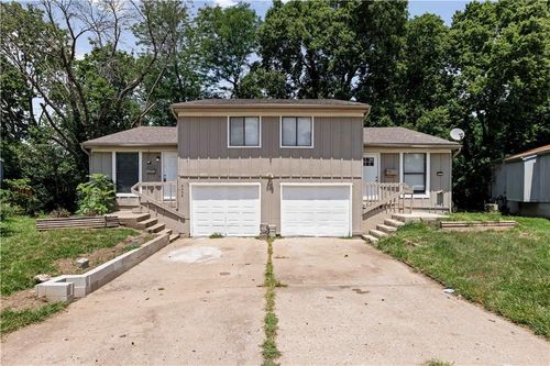 8456/8458 Lane Drive, Kansas City, MO, 64138 | Card Image