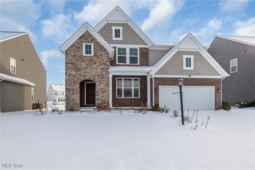 8981 Leatherleaf Dr, Columbia Station, OH, 44028-9850 | Card Image