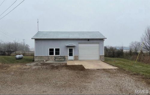 197 Old Springfield Rd, Bourbon, MO, 65441-8114 | Card Image