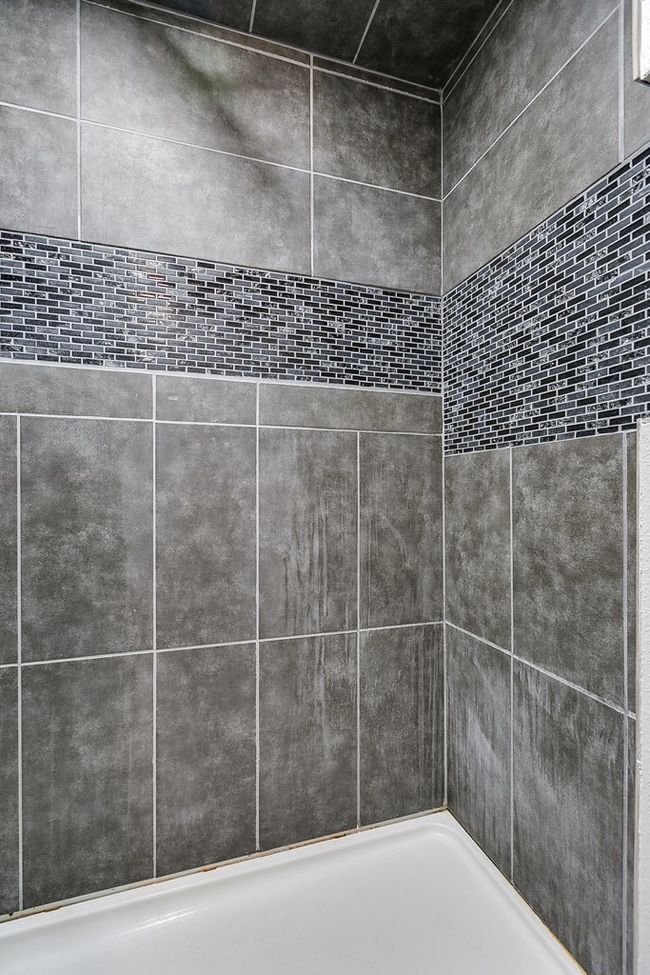 Primary Bathroom Shower | Image 27
