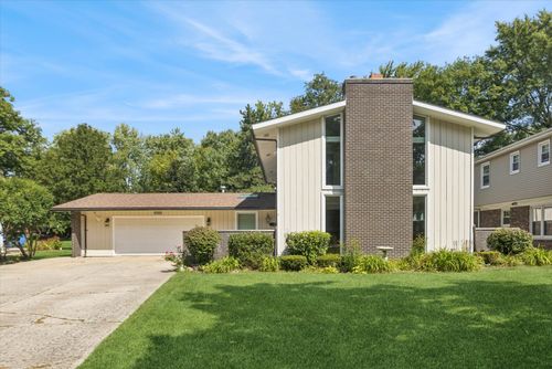 1136 Barneswood Dr, Downers Grove, IL, 60515-1410 | Card Image