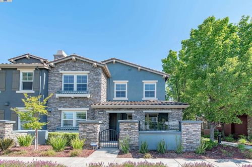 3607 Central Pkwy, Dublin, CA, 94568-4811 | Card Image