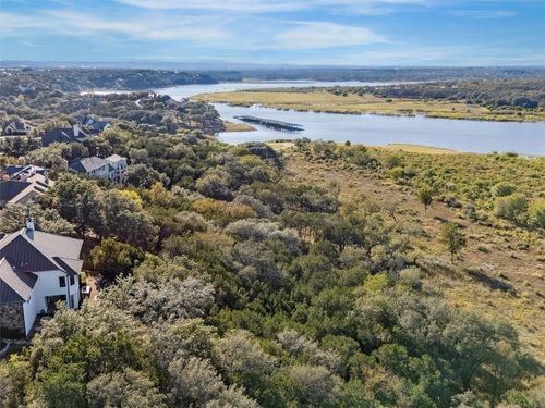 601 Wesley Ridge Dr, Spicewood, TX, 78669-9168 | Card Image