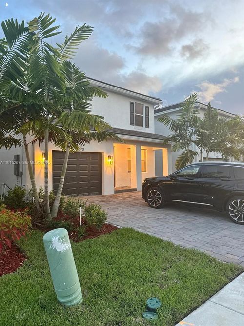 1683-1683 Se 7th Ln, Homestead, FL, 33033-5082 | Card Image