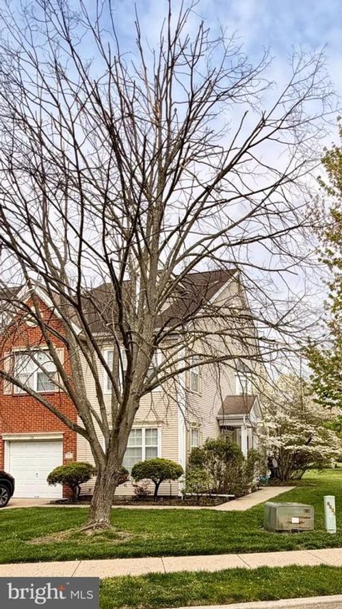 28 William Penn Cir, MEDFORD, NJ, 08055-3716 | Card Image