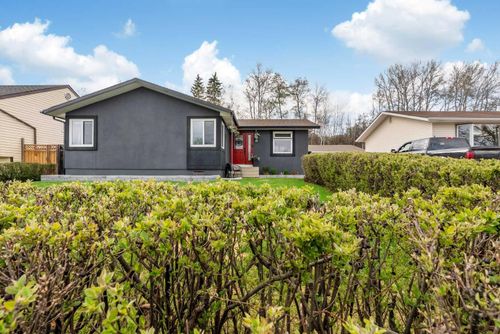 18 Moberly Crescent, Fort Mcmurray, AB, T9H1G9 | Card Image