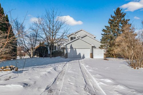 13630 58th Avenue N, Plymouth, MN, 55446 | Card Image
