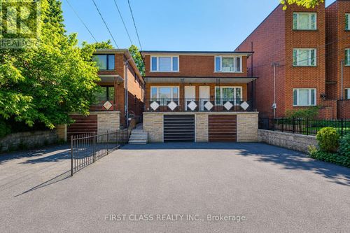 427 Leslie St, Toronto, ON, M4M3E3 | Card Image
