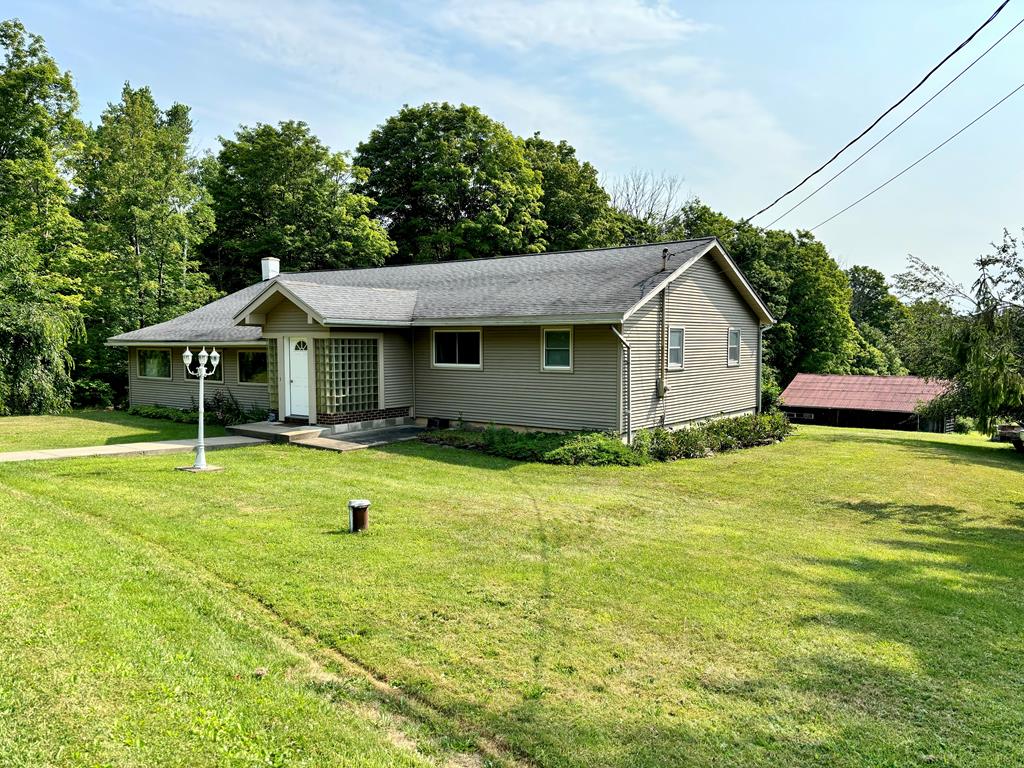 Chambers Rd, Horseheads, NY 14845