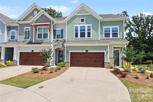9051 Charles Francis Ln, Cornelius, NC, 28031-0509 | Card Image