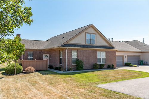8823 Birkdale Hills Cir, Dayton, OH, 45458-3665 | Card Image