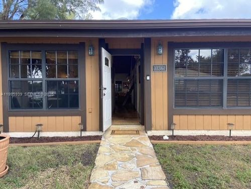 10361-10361 Juniper Ct, Pembroke Pines, FL, 33026-1729 | Card Image