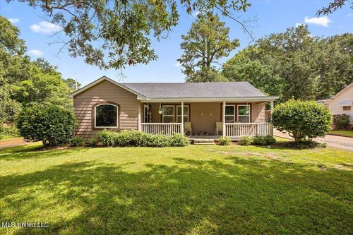 703 E Dinkins St, Canton, MS, 39046-5203 | Card Image