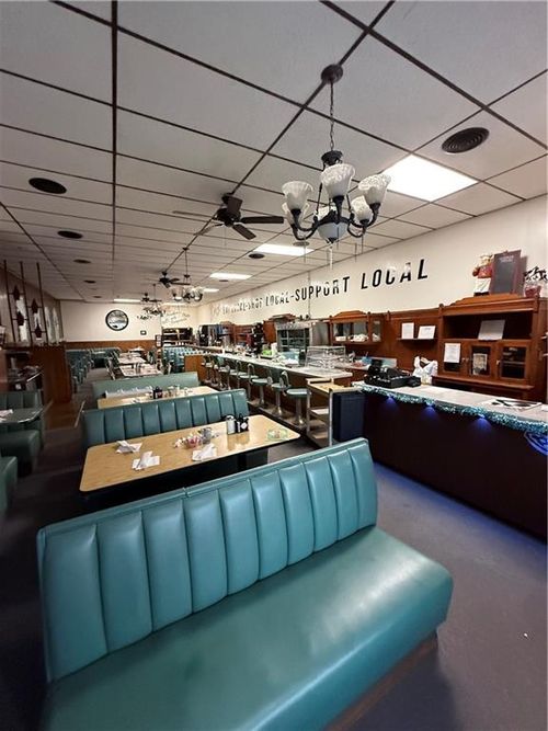 412 N Broadway St, Pittsburg, KS, 66762-3919 | Card Image