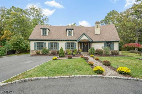 14 Weinmanns Blvd, Wayne, NJ, 07470-2713 | Card Image