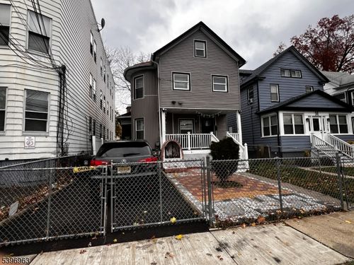 149 Smith St, Newark, NJ, 07106-1109 | Card Image