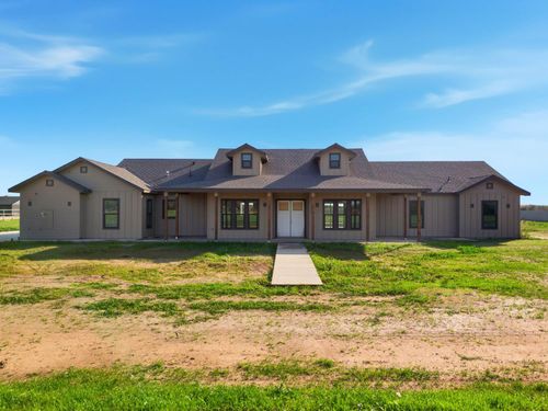 605 S Anderson Rd, Exeter, CA, 93221-9372 | Card Image