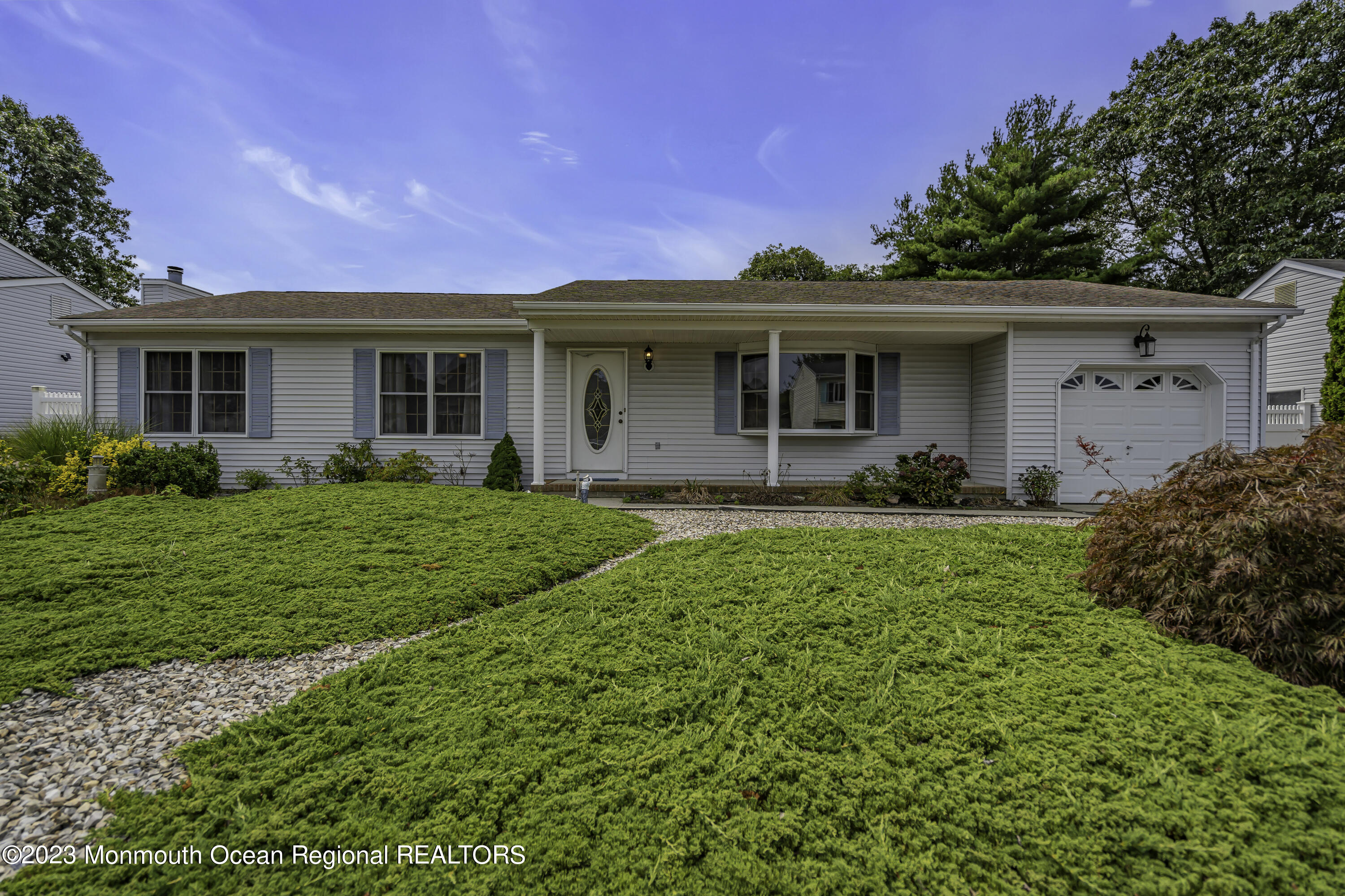 413 Earl Drive, Sold in Brick Zoocasa