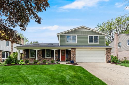 1527 Chickasaw Dr, Naperville, IL, 60563-1305 | Card Image