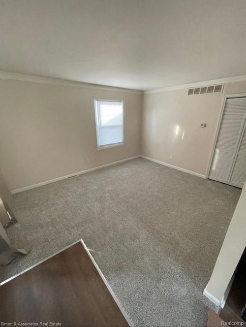 2396 Fisher St, Melvindale, MI, 48122-1908 | Card Image