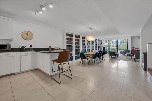 806-314 Poinciana Drive, Sunny Isles Beach, FL, 33160 | Card Image