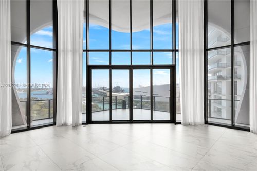 town-house-1201-1000 Biscayne Blvd, Miami, FL, 33132-1761 | Card Image