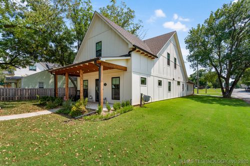 523 W Detroit St, Broken Arrow, OK, 74012-3875 | Card Image