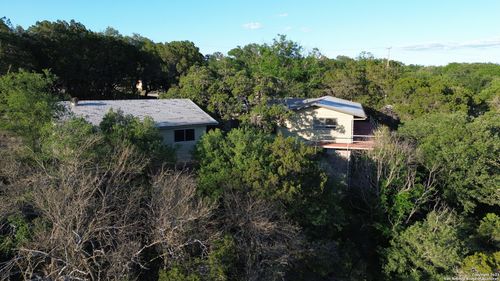 1203 N Walnut Ave, New Braunfels, TX, 78130-6070 | Card Image