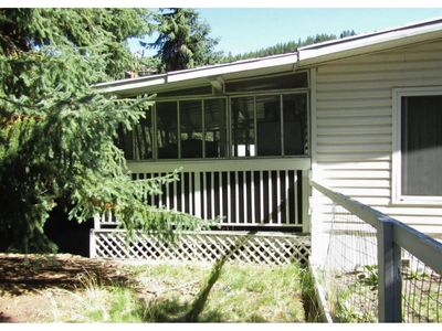 1360 Pass St, House other with 2 bedrooms, 1 bathrooms and 3 parking in Greenwood BC | Image 2