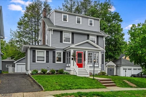 52 Hawthorne Ave, Bloomfield, NJ, 07003-2831 | Card Image