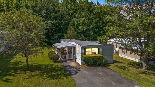 99 Hayes Park, Exeter, NH, 03833-1870 | Card Image