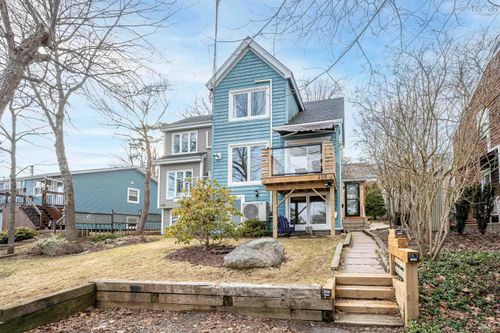 450 Shore Dr, Bedford, NS, B4A2C6 | Card Image