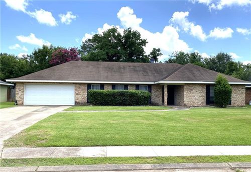 507 Ridgewood Blvd, Alexandria, LA, 71303-3327 | Card Image