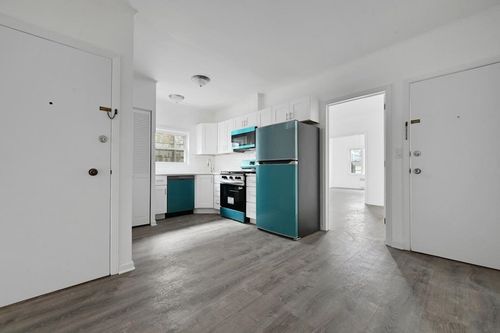 3-33 East 42nd St, Bayonne, NJ, 07002 | Card Image