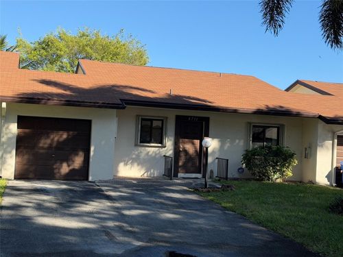 2-10-6711 S Parkway Dr, Margate, FL, 33068-1683 | Card Image