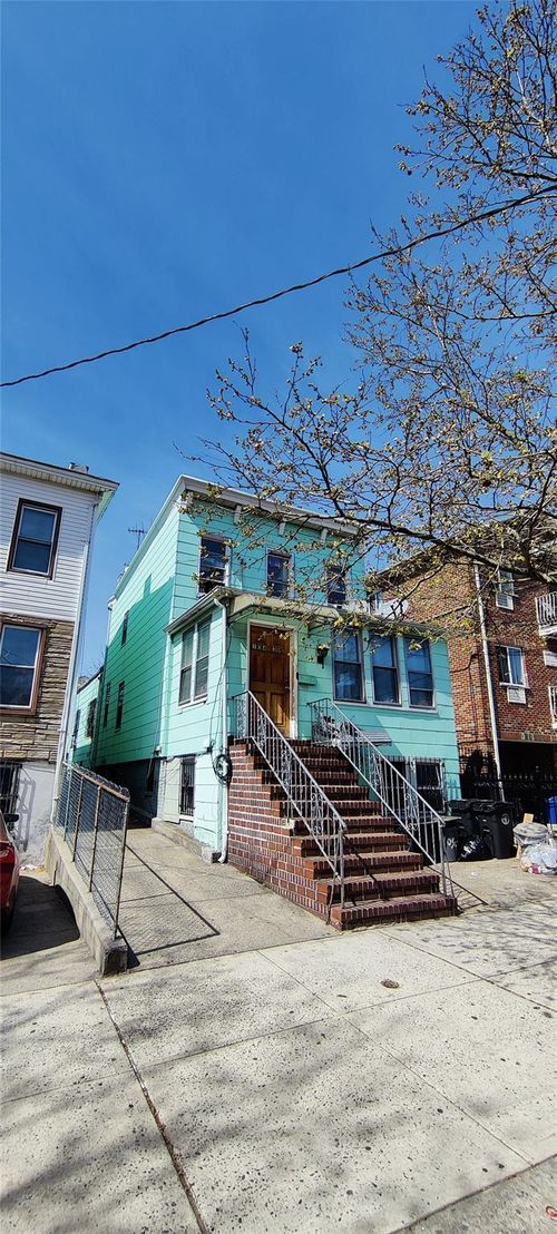 10439 42nd Ave, Corona, NY, 11368-2534 | Card Image