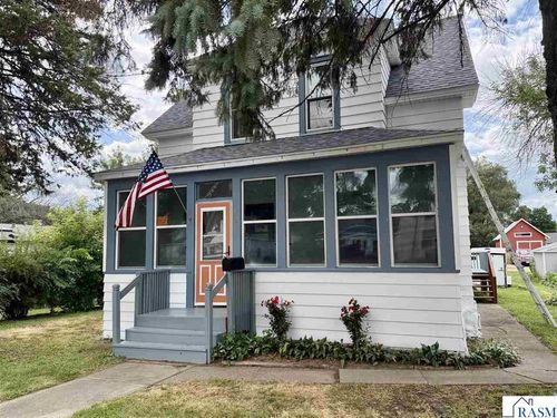 121 Webster St N, Kasota, MN, 56050-2032 | Card Image
