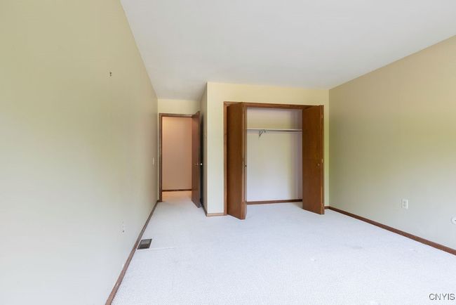 Large bedroom! | Image 24