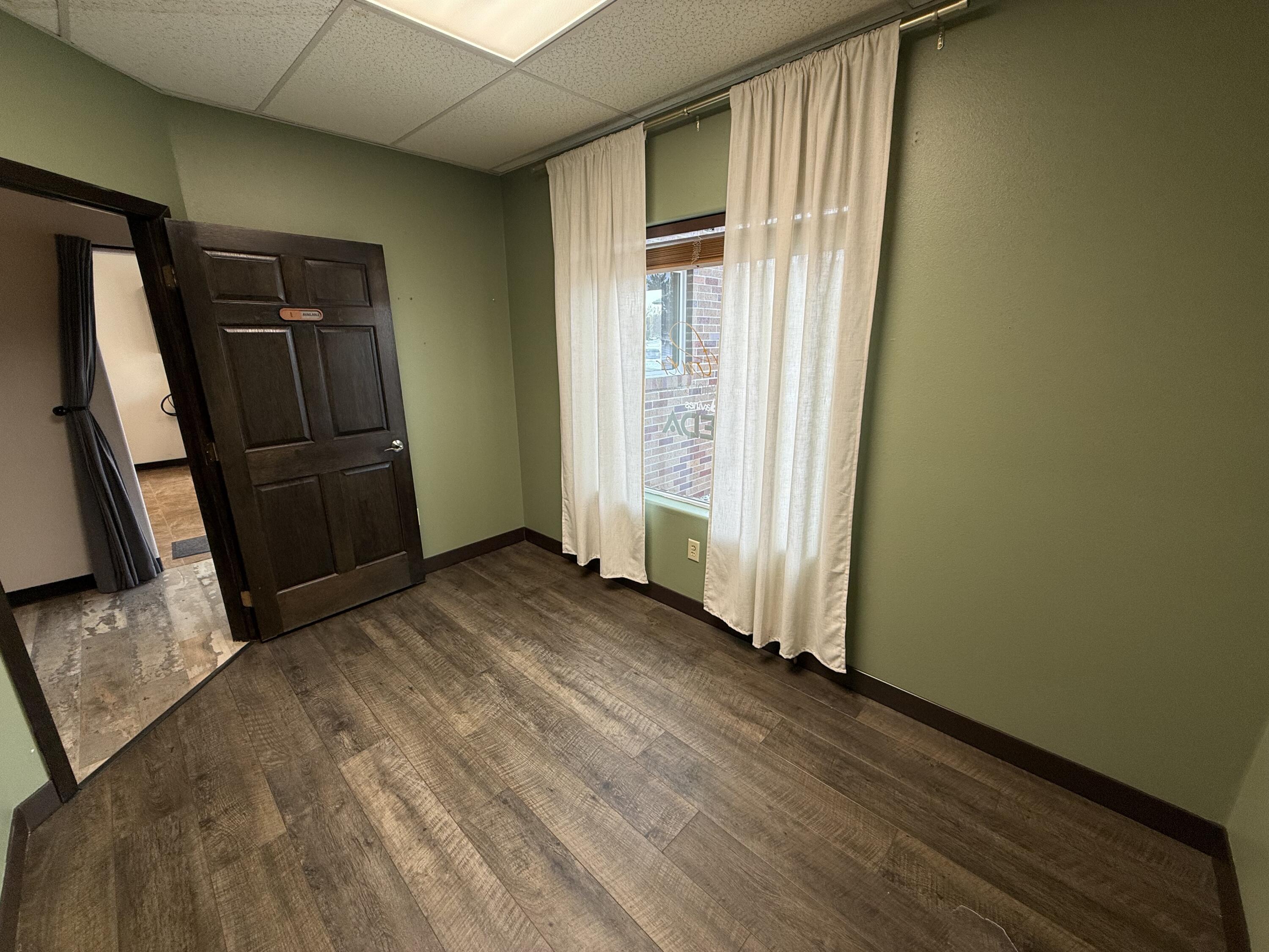 Commercial Lease in Brookings 5