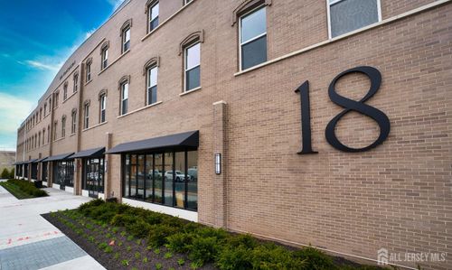 401-18 West Main Street, Bound Brook, NJ, 08805 | Card Image