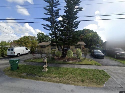 4621 Sw 104th Ct, Miami, FL, 33165-5652 | Card Image