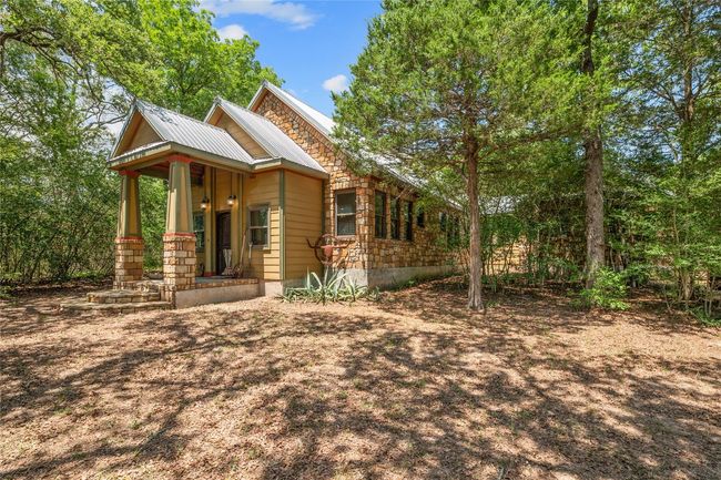 136 Red Fox Ln, Home with 5 bedrooms, 6 bathrooms and 6 parking in Bastrop TX | Image 4