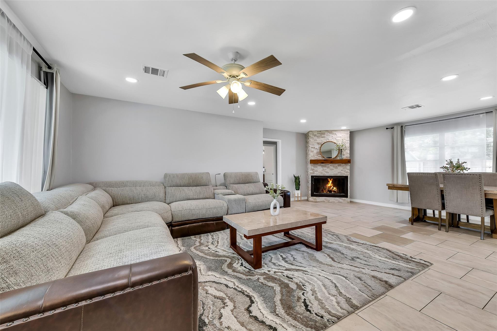 Residential in Deer Park 4