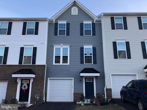 111 Almond Dr, LANSDALE, PA, 19446-3856 | Card Image