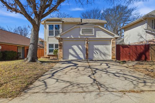 952 Ramblewood Dr, Lewisville, TX, 75067-4236 | Card Image